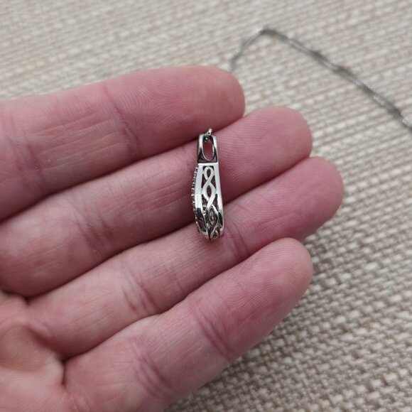 18 Inch Sterling Silver Floating Garnet Gem With CZ Accents Necklace A3018 - Picture 5 of 9